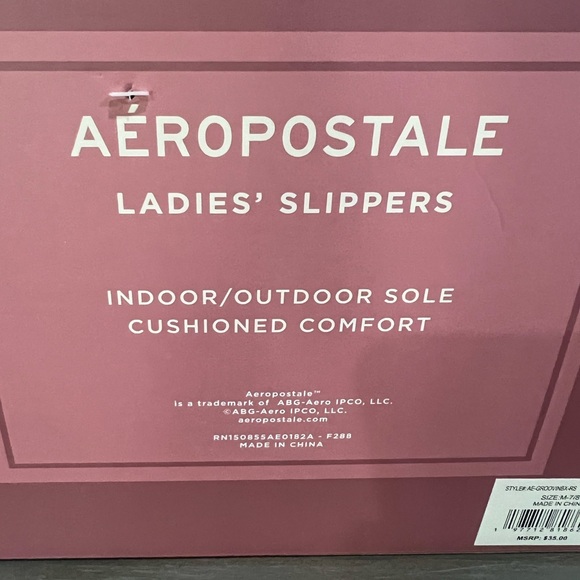 Aeropostale Black and White Ladies' Slippers - Picture 4 of 7